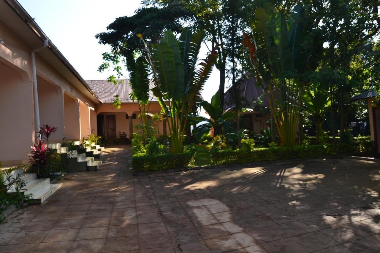 Serene Mountain Lodge Marangu ภายนอก รูปภาพ